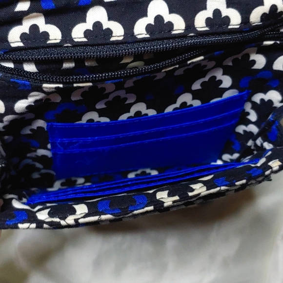 Vera Bradley Baroque Quilted Crossbody Purse and Matching Coin Purse - Picture 5 of 7